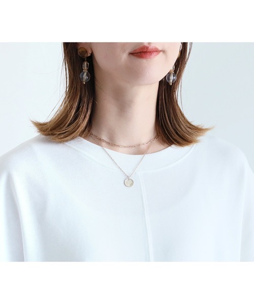 reca(レカ)の「ミニ裏毛切替ロングトップス(Tシャツ/カットソー・レディース・ブラック/オフホワイト/ライラック/グレイッシュベージュ・MEDIUM)」の17枚目の写真