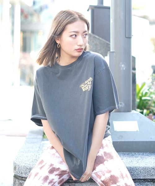 ROXY(ロキシー)の「【ZOZO限定アイテム】SEE YOU AT ROXY TEE/ロキシーバックプリント半袖Tシャツ(Tシャツ/カットソー・レディース・ブラック/グリーン/ナチュラル・FREE)」の2枚目の写真