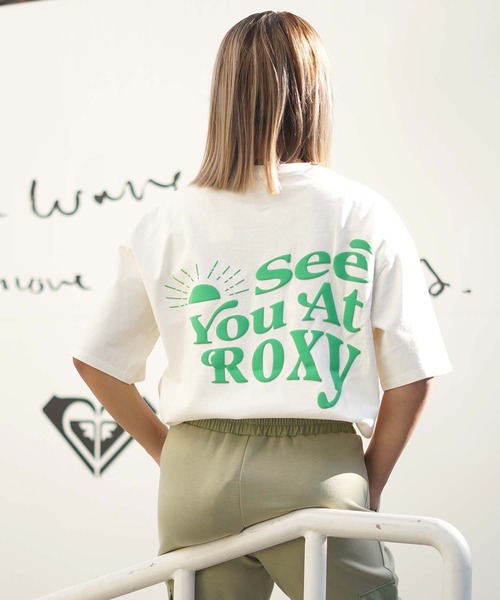 ROXY(ロキシー)の「【ZOZO限定アイテム】SEE YOU AT ROXY TEE/ロキシーバックプリント半袖Tシャツ(Tシャツ/カットソー・レディース・ブラック/グリーン/ナチュラル・FREE)」の4枚目の写真