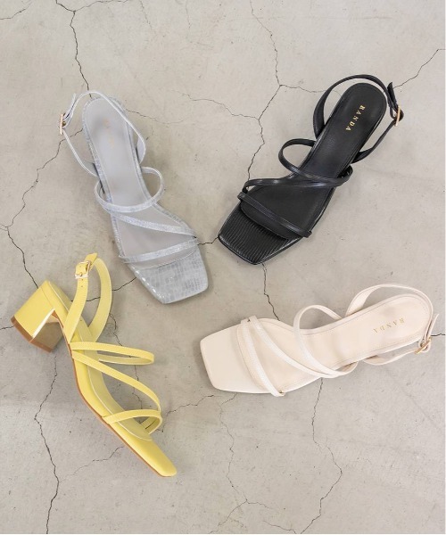 RANDA(ランダ)の「ナローストラップスクエアトゥサンダル(サンダル・レディース・ブラック/アイボリー/イエロー/ブルー・LL/M/L/S)」の5枚目の写真