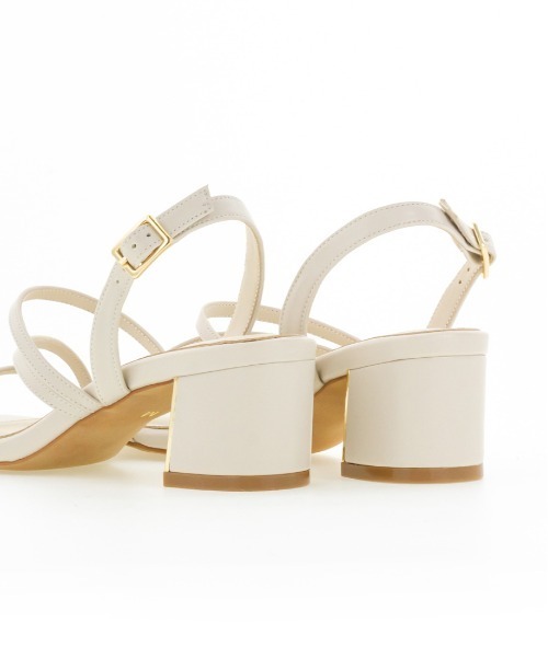 RANDA(ランダ)の「ナローストラップスクエアトゥサンダル(サンダル・レディース・ブラック/アイボリー/イエロー/ブルー・LL/M/L/S)」の16枚目の写真