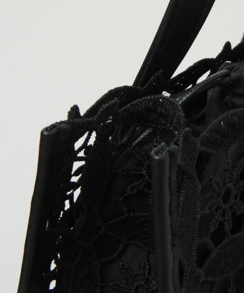 RAGEBLUE(レイジブルー)の「Casselini/レーススクエアバッグ(ハンドバッグ・レディース・ホワイト/ブラック・FREE)」の3枚目の写真