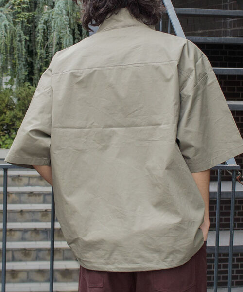 GLOSTER（グロスター）の「【GLOSTER/グロスター】ブロードクロス ハーフジッププルオーバー（シャツ/ブラウス・メンズ・ブラック/ベージュ/オフホワイト・S/M/L）」の18枚目の写真