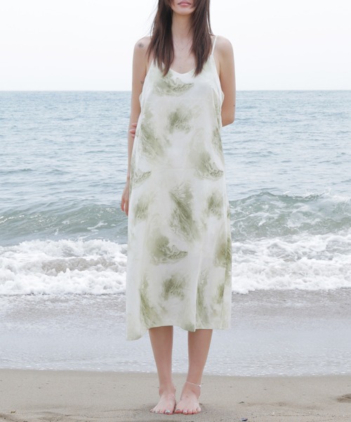 minsobi(ミンソビ)の「ロングキャミワンピース(ワンピース・レディース・グリーン・FREE)」の3枚目の写真