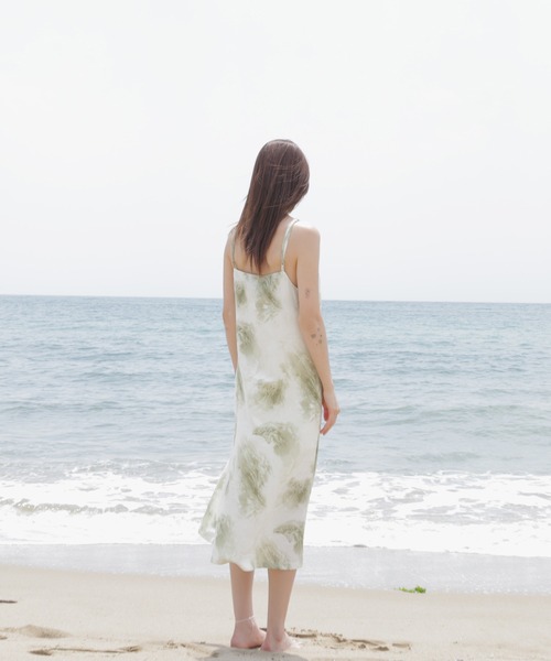 minsobi(ミンソビ)の「ロングキャミワンピース(ワンピース・レディース・グリーン・FREE)」の7枚目の写真