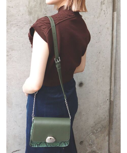 MURUA(ムルーア)の「チェーンストーンバッグ(ショルダーバッグ・レディース・グリーン/ブラック・FREE)」の11枚目の写真