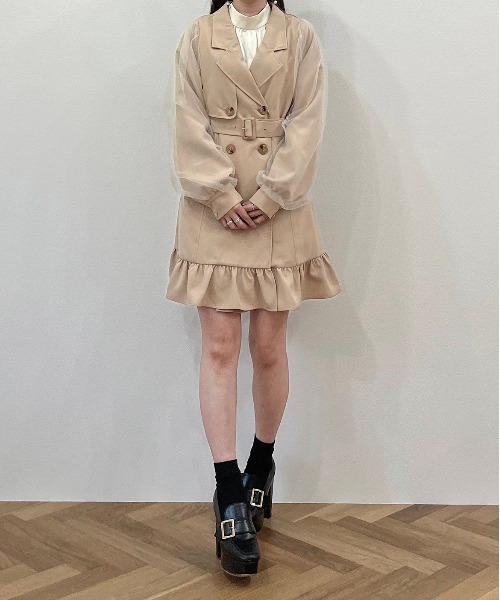 TITTY&CO.（ティティーアンドコー）の「【TITTY&CO.】チュールスリーブトレンチコート（トレンチコート・レディース・ライトブルー/ベージュ・SMALL/MEDIUM）」の7枚目の写真