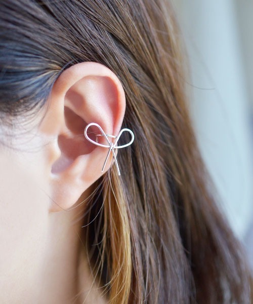 Fun & Daily（ファンアンドデイリー）の「フレームリボンイヤーカフ（イヤーカフ・レディース・ゴールド/シルバー・FREE）」の6枚目の写真