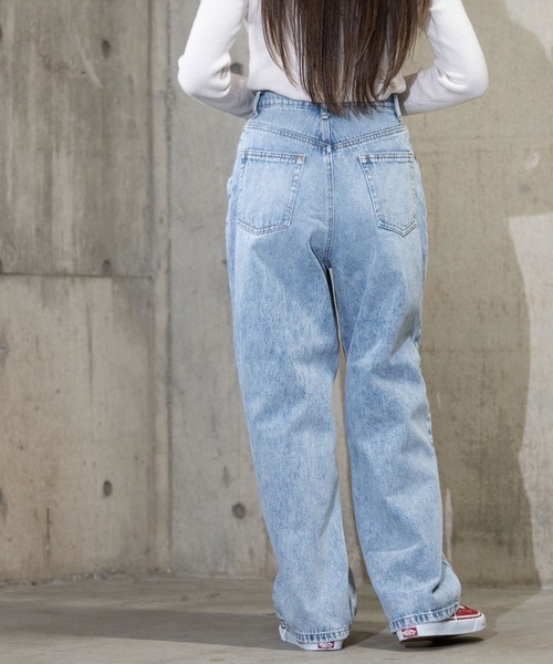 attiree(アティレー)の「attiree デニム バギーパンツ(デニムパンツ・レディース・ブルー/インディゴブルー・S/M/L/XS)」の13枚目の写真