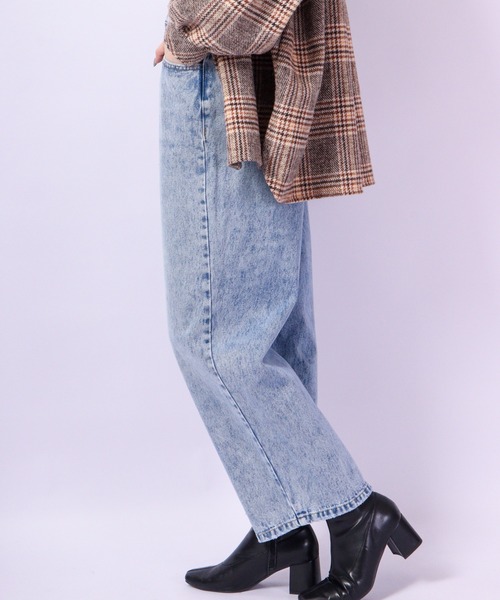 attiree(アティレー)の「attiree デニム バギーパンツ(デニムパンツ・レディース・ブルー/インディゴブルー・S/M/L/XS)」の16枚目の写真