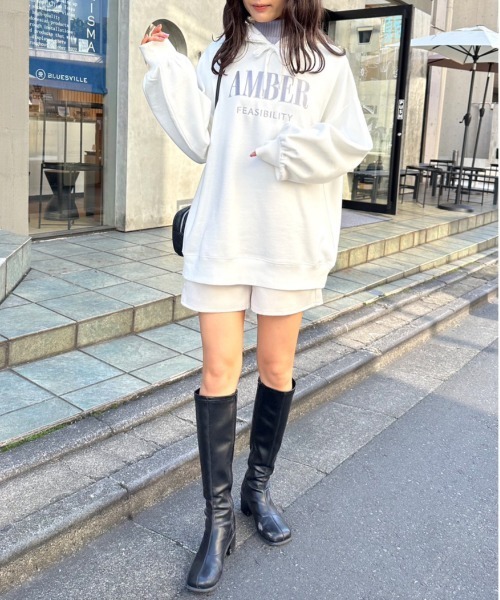 OLIVE des OLIVE（オリーブデオリーブ）の「裏起毛フーディチュニック（パーカー・レディース・グレー/ブラック/オフホワイト・FREE）」の5枚目の写真