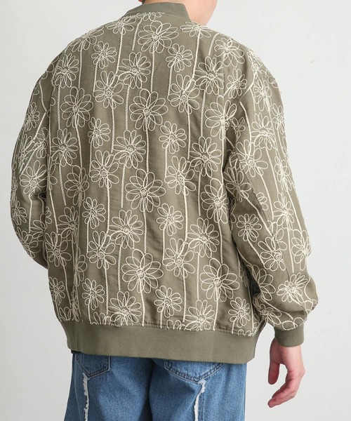 SENSE OF PLACE by URBAN RESEARCH（センスオブプレイスバイアーバンリサーチ）の「シシュウボタニカルスタジャン（スタジャン・メンズ・グレー/ライトカーキ・MEDIUM/LARGE）」の9枚目の写真