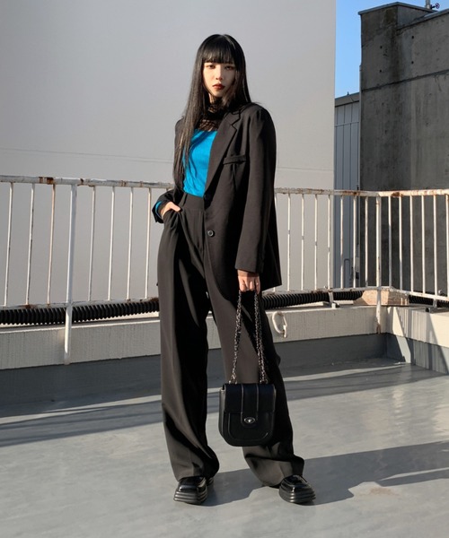 LVEU.（ラブユ.）の「【LVEU.】フィンガーホールパフショルダーニット / トップス ニット トップス レディース リブ カットソー パフショルダー パフショル 指ぬき スクエアネック ブルー ブラック グレー ホワイト アームウォーマー（ニット/セーター・レディース・ブラック/グレー/ブルー/ホワイト・FREE）」の13枚目の写真