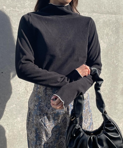 Lamoa(ラモア)の「Lamoa/メロー ハイネック バイカラー リブニット(ニット/セーター・レディース・アイボリー/ブラック・MEDIUM)」の1枚目の写真