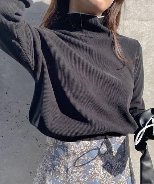 Lamoa(ラモア)の「Lamoa/メロー ハイネック バイカラー リブニット(ニット/セーター・レディース・アイボリー/ブラック・MEDIUM)」の4枚目の写真