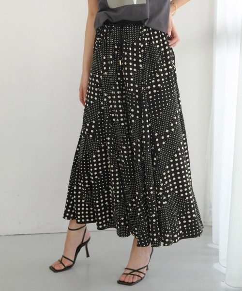 Bou Jeloud(ブージュルード)の「キカドット柄フレアパンツ(その他パンツ・レディース・ブラック/オフホワイト・38)」の18枚目の写真