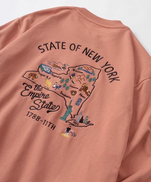 make a ray!(メイク ア レイ!)の「ビッグシルエット STATE OF NEW YORK バック&ワンポイント サガラ刺繍 スウェット/ バックデザイントレーナー/裏毛(スウェット・メンズ・アッシュグレー/ライトブルー/サーモンピンク・M/L)」の3枚目の写真