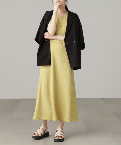 FREE'S MART(フリーズマート)の「◆【セットアップ対応】オーバーサイズルーズ半袖ジャケット(テーラードジャケット・レディース・イエロー/ブラック/ベージュ・MEDIUM/SMALL)」の17枚目の写真