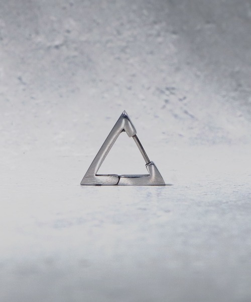 SBG（エスビー）の「SBG デザインピアス（ピアス（片耳用）・メンズ・C/K/D/L/A/I/Q/F/N/H/P/E/M/G/O/B/J/R・FREE）」の5枚目の写真