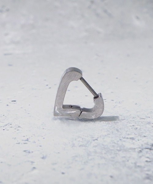 SBG（エスビー）の「SBG デザインピアス（ピアス（片耳用）・メンズ・C/K/D/L/A/I/Q/F/N/H/P/E/M/G/O/B/J/R・FREE）」の11枚目の写真