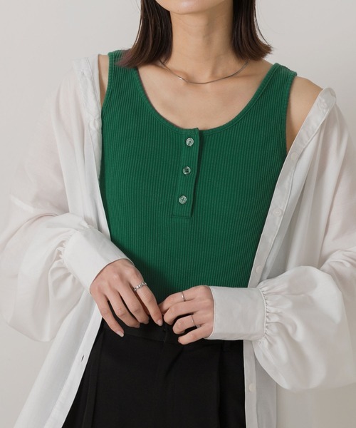 ad thie(アドティエ)の「前ボタン ヘンリー タンクトップ(タンクトップ・レディース・オフホワイト/ラベンダー/グリーン/アイボリー/ブラック/ライトブルー/ミント/グレー・FREE)」の5枚目の写真