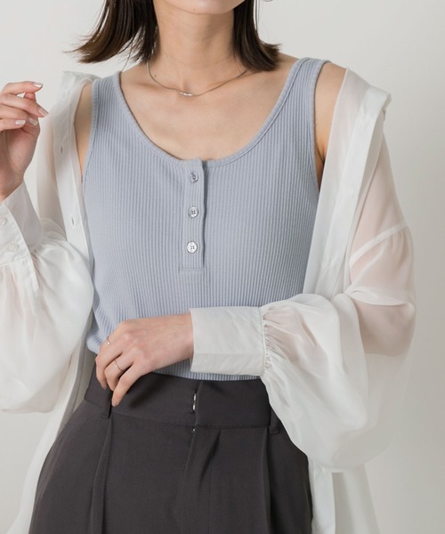 ad thie(アドティエ)の「前ボタン ヘンリー タンクトップ(タンクトップ・レディース・オフホワイト/ラベンダー/グリーン/アイボリー/ブラック/ライトブルー/ミント/グレー・FREE)」の7枚目の写真