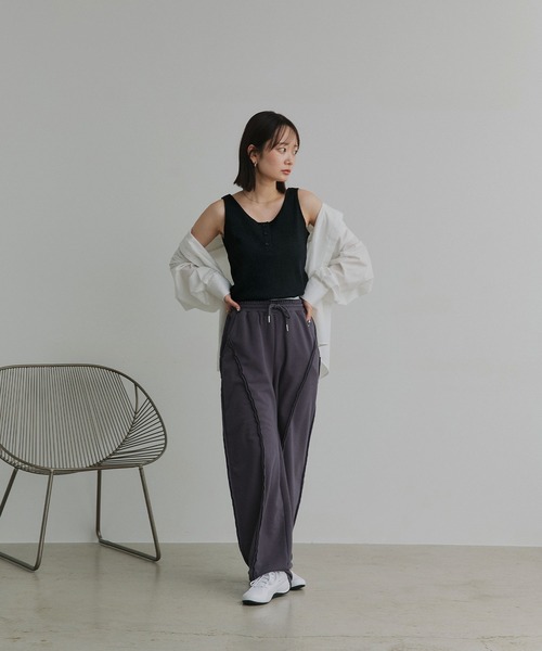 ad thie(アドティエ)の「前ボタン ヘンリー タンクトップ(タンクトップ・レディース・オフホワイト/ラベンダー/グリーン/アイボリー/ブラック/ライトブルー/ミント/グレー・FREE)」の17枚目の写真