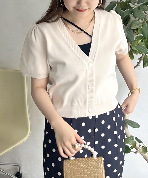 prose verse（プロズヴェール）の「パフスリーブVネックショート丈カーデ（カーディガン/ボレロ・レディース・オレンジ/アイボリー/ブラック/ブルー・ﾌﾘ-）」の6枚目の写真