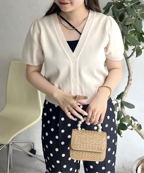 prose verse（プロズヴェール）の「パフスリーブVネックショート丈カーデ（カーディガン/ボレロ・レディース・オレンジ/アイボリー/ブラック/ブルー・ﾌﾘ-）」の8枚目の写真