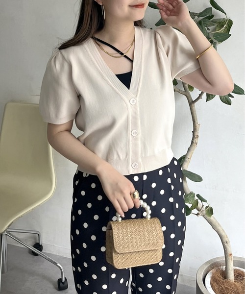 prose verse（プロズヴェール）の「パフスリーブVネックショート丈カーデ（カーディガン/ボレロ・レディース・オレンジ/アイボリー/ブラック/ブルー・ﾌﾘ-）」の9枚目の写真