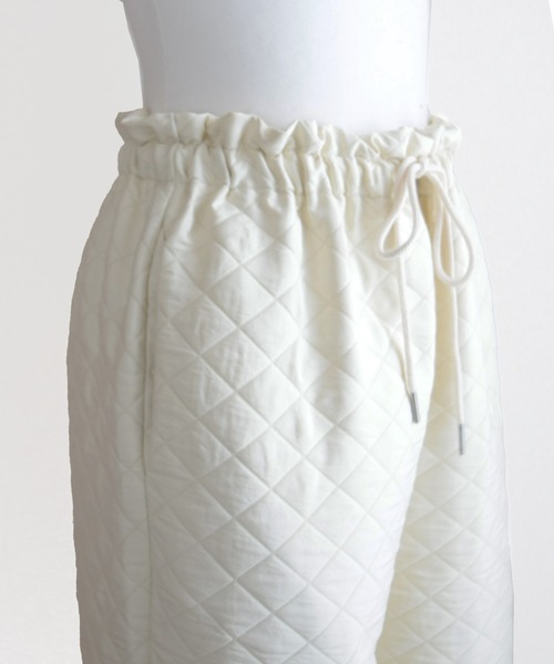 Marient（マリエント）の「キルティングパンツ（その他パンツ・レディース・アイボリー/ブラック・FREE）」の4枚目の写真