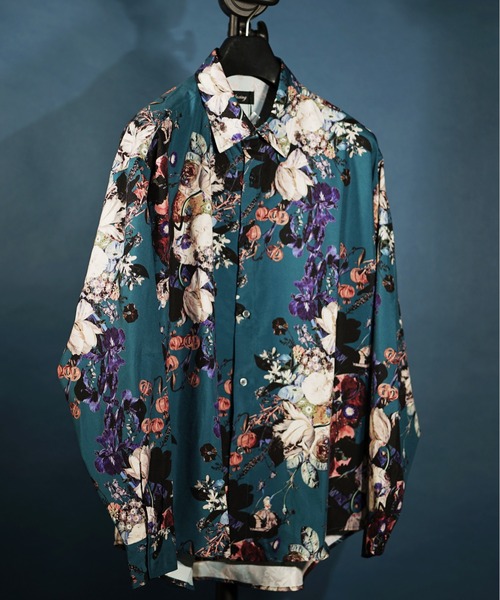 unrelaxing(アンリラクシング)の「ビッグシルエット総柄シャツ(シャツ/ブラウス・メンズ・ホワイト系その他2/ブラック系その他3/ブラック/ライトグレー/ライトホワイト/W/ダークオリーブ/その他14/ライトグリーン系/パイソン/ブラック系3/A/ホワイト系その他/ライトブラック/ブラック系その他4/ブラック系その他6/ホワイト系5/ダークブラック/その他26/ダークグリーン系/ブラック系4/ホワイト×エメラルドグリーン/ダークグリーン系2/その他29/チョコ/ケリーグリーン/ダークアッシュ/N/ブラック×ブラック/P/Y/その他35/レッド/チャコールグレー×ブラック/オリーブ系1/その他21/その他18/アッシュグレー/ブラック×ブルー/アイボリー系4/ブルー系6/ベージュ系その他/Z/チェリーレッド/その他13/J/ライトグリーン系1/ベージュ系/F/クリアブラック/グレー系その他2/インディゴブルー/スカイブルー系6/その他12/ブラック系その他/ライトブルー/クリアグリーン/クリアブルー/その他27/ホワイト×ブルー/ホワイト系その他7/イエロー系1/パープル/ブラック×ピンク/ライトグレー系1/ブラック系その他5/ホワイト×グレー/C/その他2/ダークグリーン系1/スミクロ/ホワイト系9/ホワイト系8/ホワイト系7/その他10/ブラック系1/ブラック×ホワイト/ホワイト系6/ホワイト系その他3/ホワイト/ブルー系8/ライトグリーン系4/カーキ系7/オリーブ系/アイボリー/グレー系2/ホワイト×ブラック/その他19/H/その他4/G/ブラック系7/ブラック系8/その他/その他17/Q/S/その他1/その他30/ホワイト×グリーン/ブラック系その他7/その他3/ホワイト×ピンク/レッド系6/グリーン系その他5/イエロー系8/ダークブラウン/グリーン系その他4/グレー系3/ブラック×レッド/ホワイト×カーキブラウン/ブルー系その他2/グレー系その他6/ダークグリーン系3・FREE)」の1枚目の写真