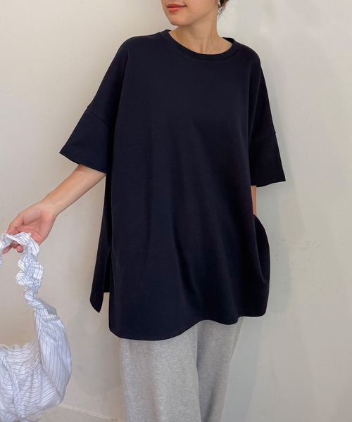 PICHI（ピイチ）の「オーバーサイズドルマンTee（Tシャツ/カットソー・レディース・ホワイト/ピンク/オートミール/グレー/ブラック/グリーン/ブラウン/ネイビー/パープル/チャコール/レッド/ライトブルー/ベビーピンク/オレンジ・FREE）」の9枚目の写真