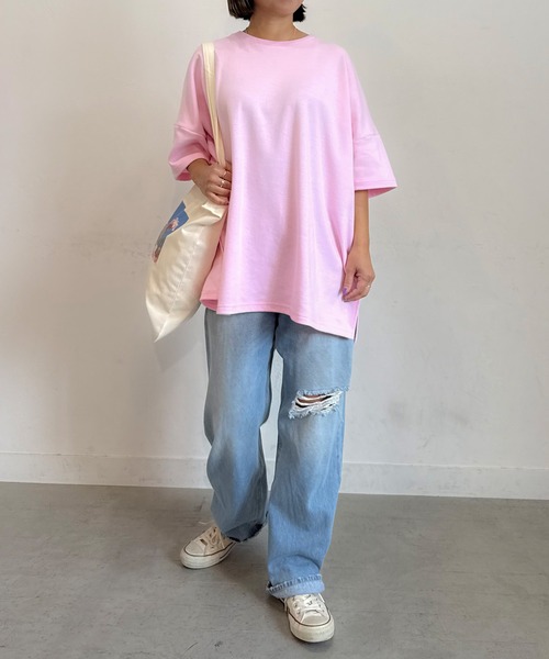 PICHI（ピイチ）の「オーバーサイズドルマンTee（Tシャツ/カットソー・レディース・ホワイト/ピンク/オートミール/グレー/ブラック/グリーン/ブラウン/ネイビー/パープル/チャコール/レッド/ライトブルー/ベビーピンク/オレンジ・FREE）」の12枚目の写真