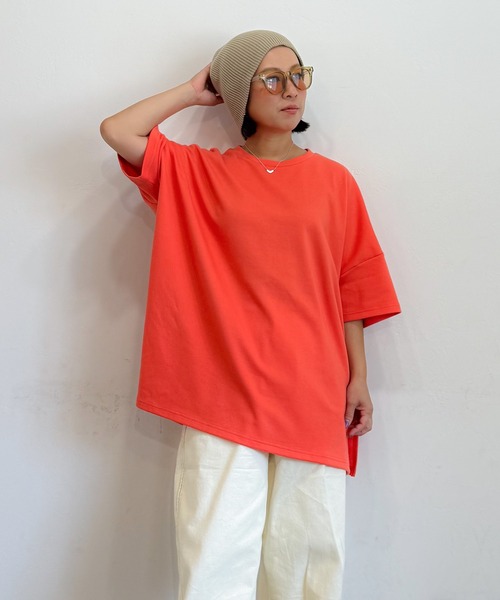 PICHI（ピイチ）の「オーバーサイズドルマンTee（Tシャツ/カットソー・レディース・ホワイト/ピンク/オートミール/グレー/ブラック/グリーン/ブラウン/ネイビー/パープル/チャコール/レッド/ライトブルー/ベビーピンク/オレンジ・FREE）」の14枚目の写真