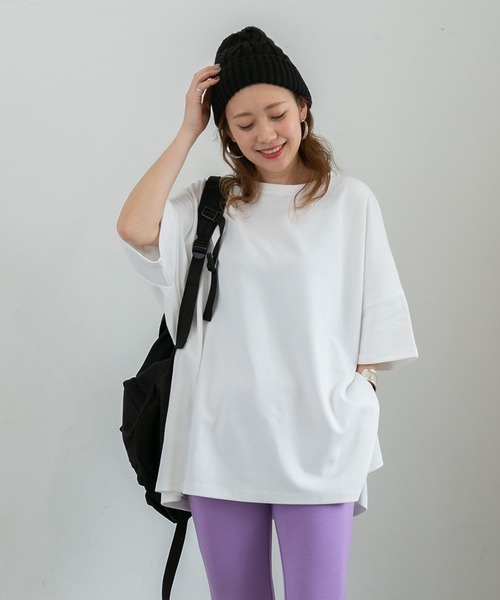 PICHI（ピイチ）の「オーバーサイズドルマンTee（Tシャツ/カットソー・レディース・ホワイト/ピンク/オートミール/グレー/ブラック/グリーン/ブラウン/ネイビー/パープル/チャコール/レッド/ライトブルー/ベビーピンク/オレンジ・FREE）」の19枚目の写真