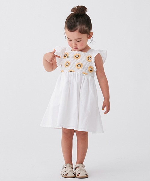 petit main（プティマイン）の「ひまわり刺しゅうワンピース（シャツワンピース・キッズ・オフホワイト/エメラルド/サーモンピンク・90cm/80ｃｍ/120cm/130cm/110cm/100cm）」の18枚目の写真