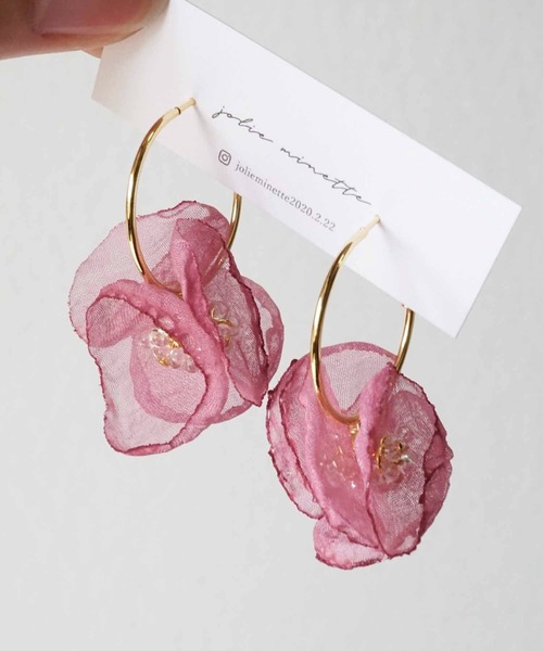 CERCA(チェルカ)の「jolie minette/2way ふわふわ レース フープピアス(ピアス(両耳用)・レディース・ベージュ/ブラック/ホワイト/ブラウン/ブルー系/ピンク系・FREE)」の6枚目の写真