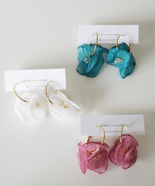 CERCA(チェルカ)の「jolie minette/2way ふわふわ レース フープピアス(ピアス(両耳用)・レディース・ベージュ/ブラック/ホワイト/ブラウン/ブルー系/ピンク系・FREE)」の8枚目の写真