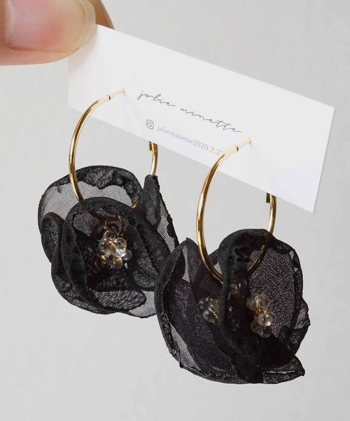 CERCA(チェルカ)の「jolie minette/2way ふわふわ レース フープピアス(ピアス(両耳用)・レディース・ベージュ/ブラック/ホワイト/ブラウン/ブルー系/ピンク系・FREE)」の12枚目の写真