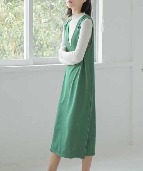 H.TOKYO（エイチトウキョウ）の「Vネックマキシ丈ジャンパースカート（ジャンパースカート・レディース・グリーン/グレー/パープル/ベージュ/ブラック・LARGE/MEDIUM）」の4枚目の写真