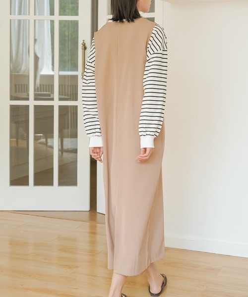 H.TOKYO（エイチトウキョウ）の「Vネックマキシ丈ジャンパースカート（ジャンパースカート・レディース・グリーン/グレー/パープル/ベージュ/ブラック・LARGE/MEDIUM）」の15枚目の写真