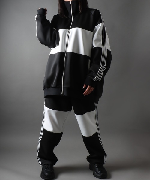 SITRY(シトリー)の「Big silhouette high collar switching Jersey / ビッグシルエット 切り替え ジャージ(ジャージ・メンズ・ブラック/サックスブルー・M/L)」の18枚目の写真