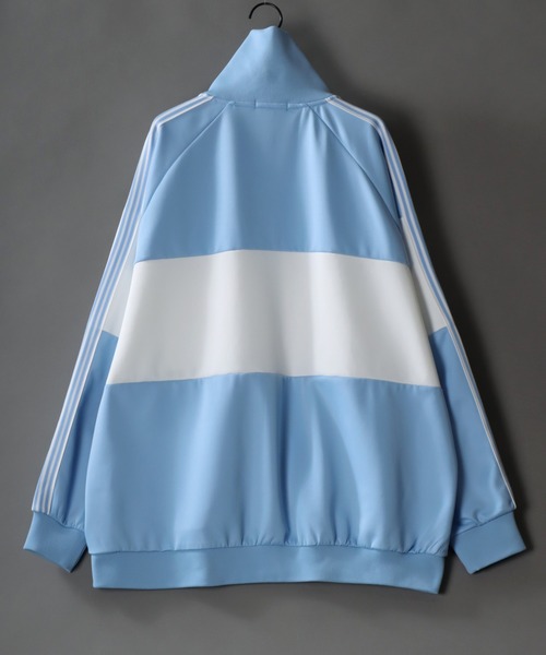 SITRY（シトリー）の「Big silhouette high collar switching
