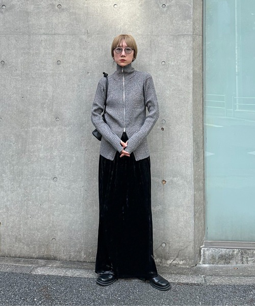 feepur（フェピュール）の「【ハンドウォッシャブル】ダブルジップリブニットカーディガン（ニット/セーター・レディース・オフホワイト/グレー/ブルー/ブラック・MEDIUM）」の5枚目の写真