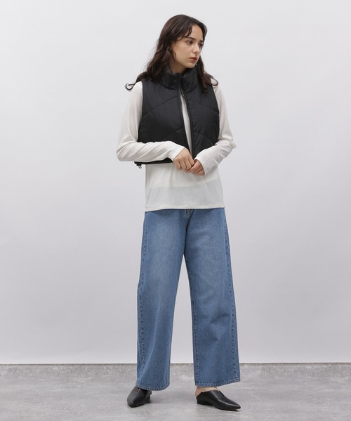 LAKOLE（ラコレ）の「シェブロンキルトクロップVベスト / 966828（ダウンベスト・レディース・アイボリー/カーキ/ブラック・MEDIUM/SMALL）」の4枚目の写真