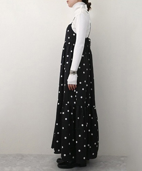 STYLEBLOCK(スタイルブロック)の「ジョーゼットドット柄キャミワンピース(ワンピース・レディース・ホワイト/ブラック・M)」の5枚目の写真