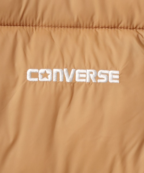 CONVERSE（コンバース）の「CONVERSE/コンバース ナイロン 撥水 ワンポイントロゴ エコダウンベスト（ダウンベスト・レディース・アイボリー/パープル/ライトブラウン/ブラック・M/L）」の8枚目の写真