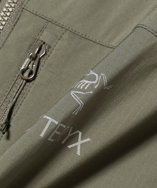 ARC'TERYX(アークテリクス)の「ARC'TERYX / Squamish Hoodie(ブルゾン・メンズ・ブラック系その他3/ブラック/ホワイト/ネイビー/オリーブ・SMALL/MEDIUM/LARGE/X-LARGE/XX-LARGE)」の19枚目の写真