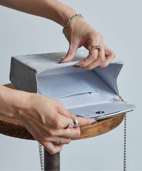 Thevon(ゼボン)の「【オケージョン】ラメフラップクラッチバッグ(ハンドバッグ・レディース・ベージュ/ブラック/グレー・FREE)」の13枚目の写真